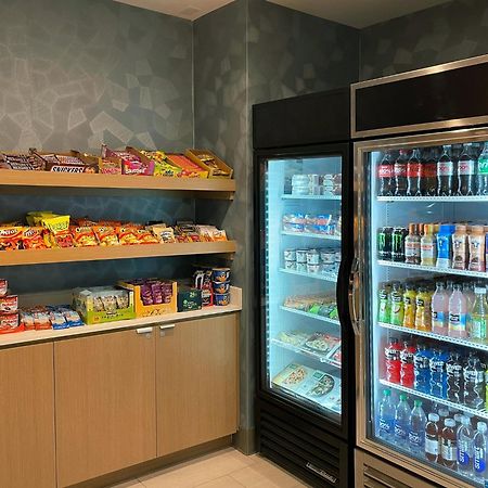 Holiday Inn Express & Suites - Hollister By Ihg Exterior photo